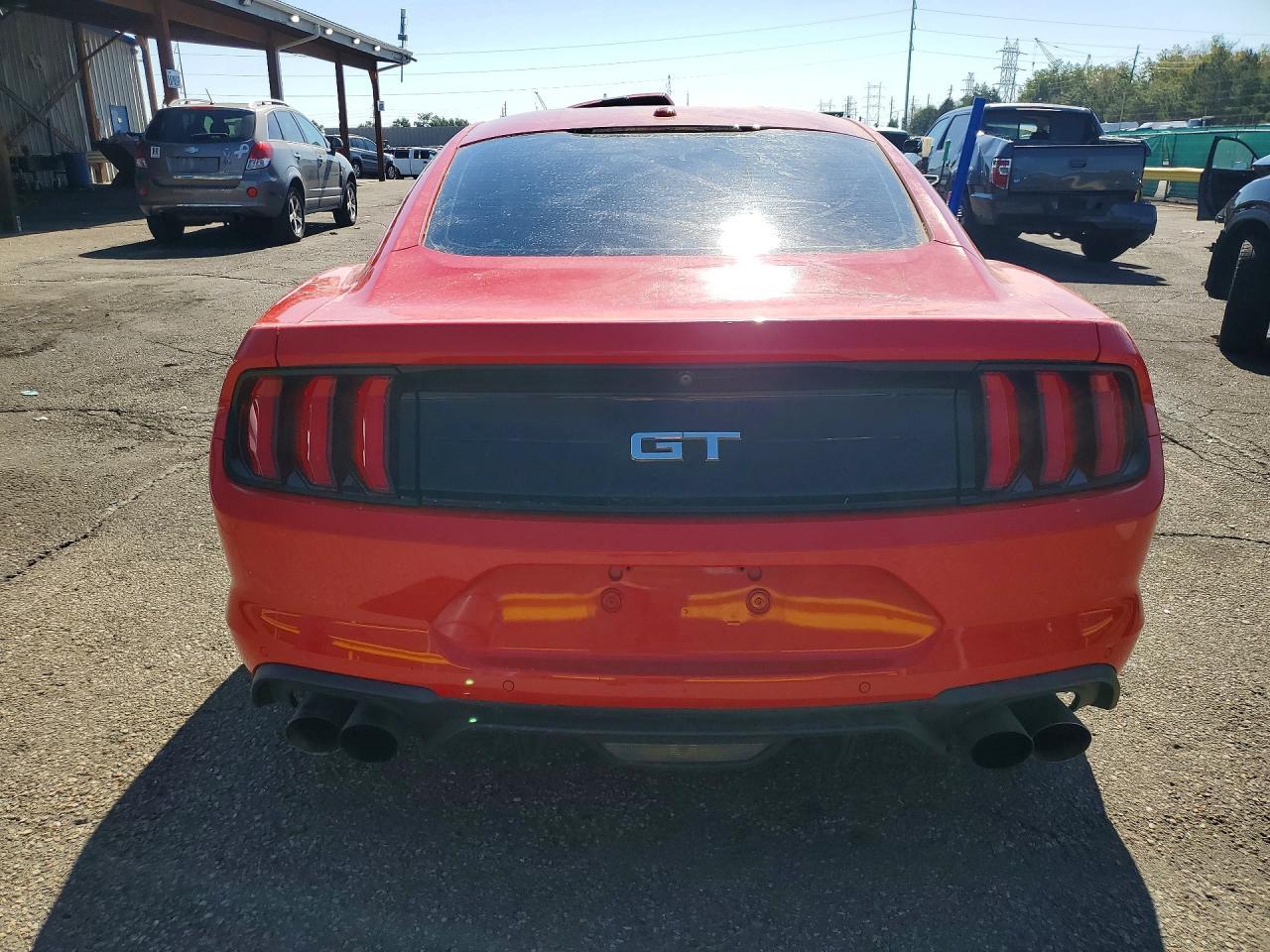 2019 Ford Mustang Gt - zdjęcie 6