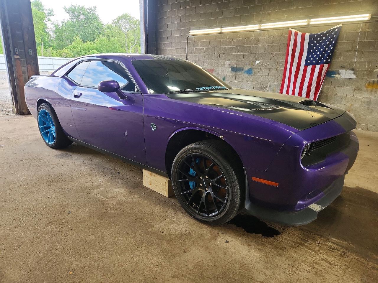 2016 Dodge Challenger Srt Hellcat - zdjęcie 4