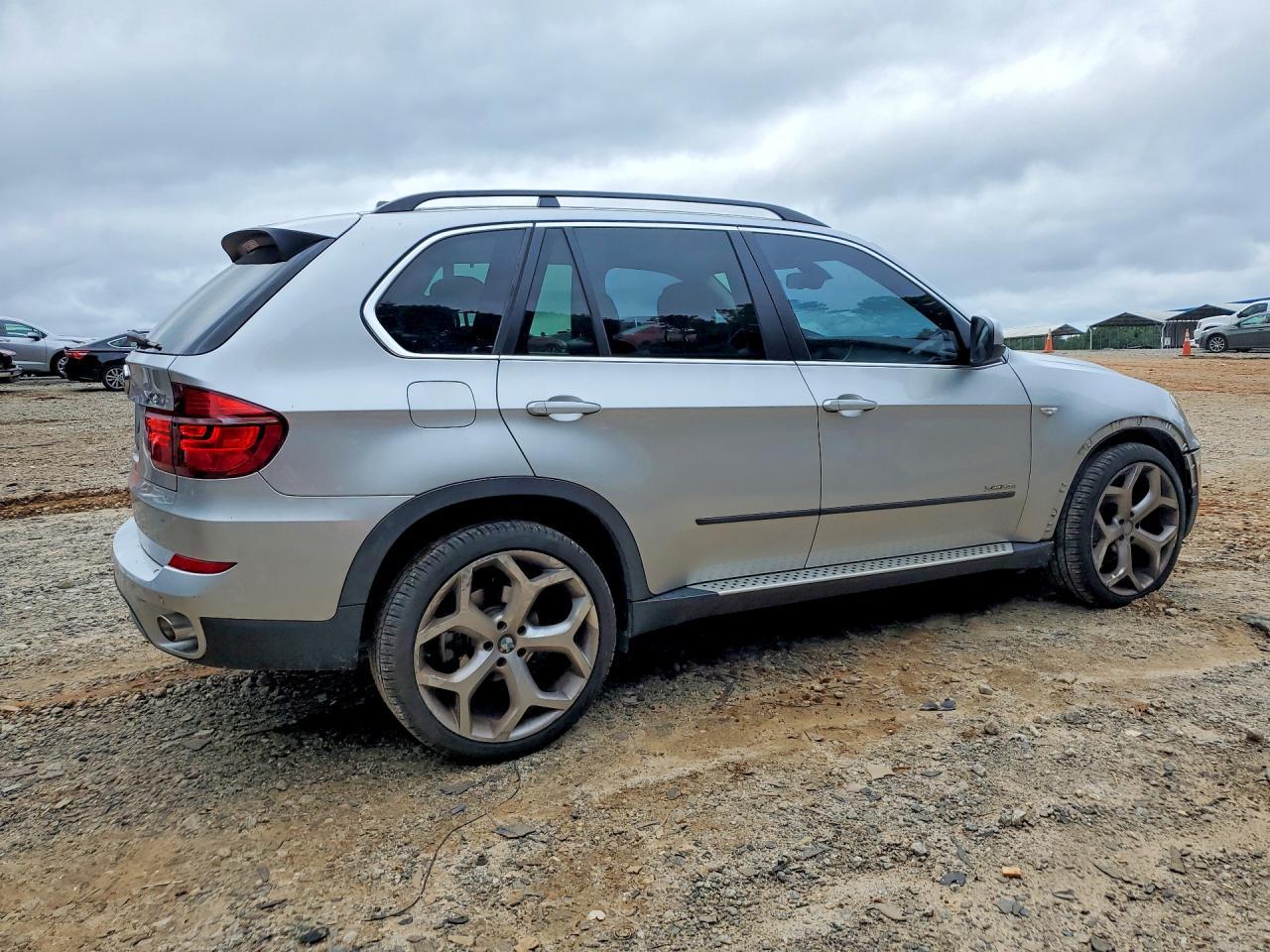 2013 BMW X5 xDrive35D - zdjęcie 3