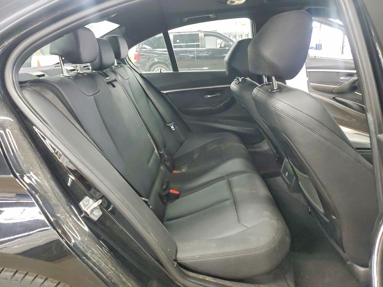 2018 BMW 330E - zdjęcie 10