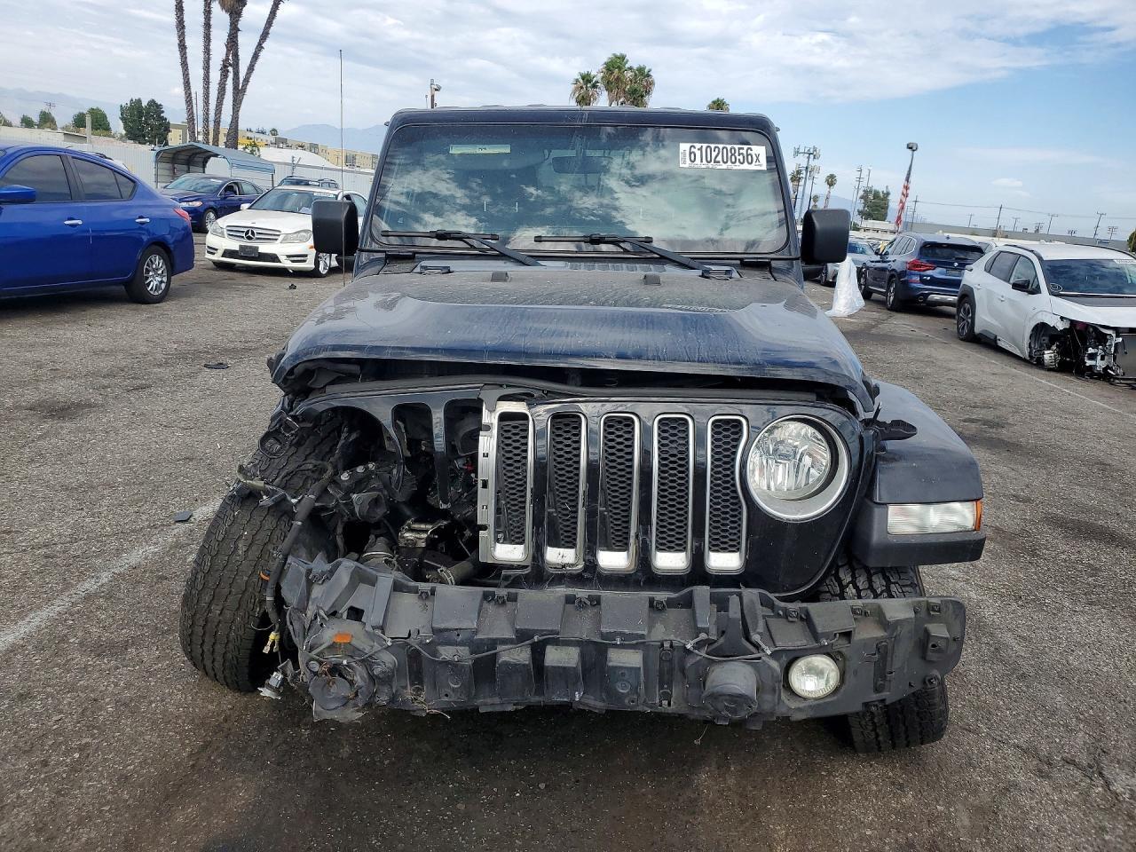 2018 Jeep Wrangler Unlimited Sahara - zdjęcie 5