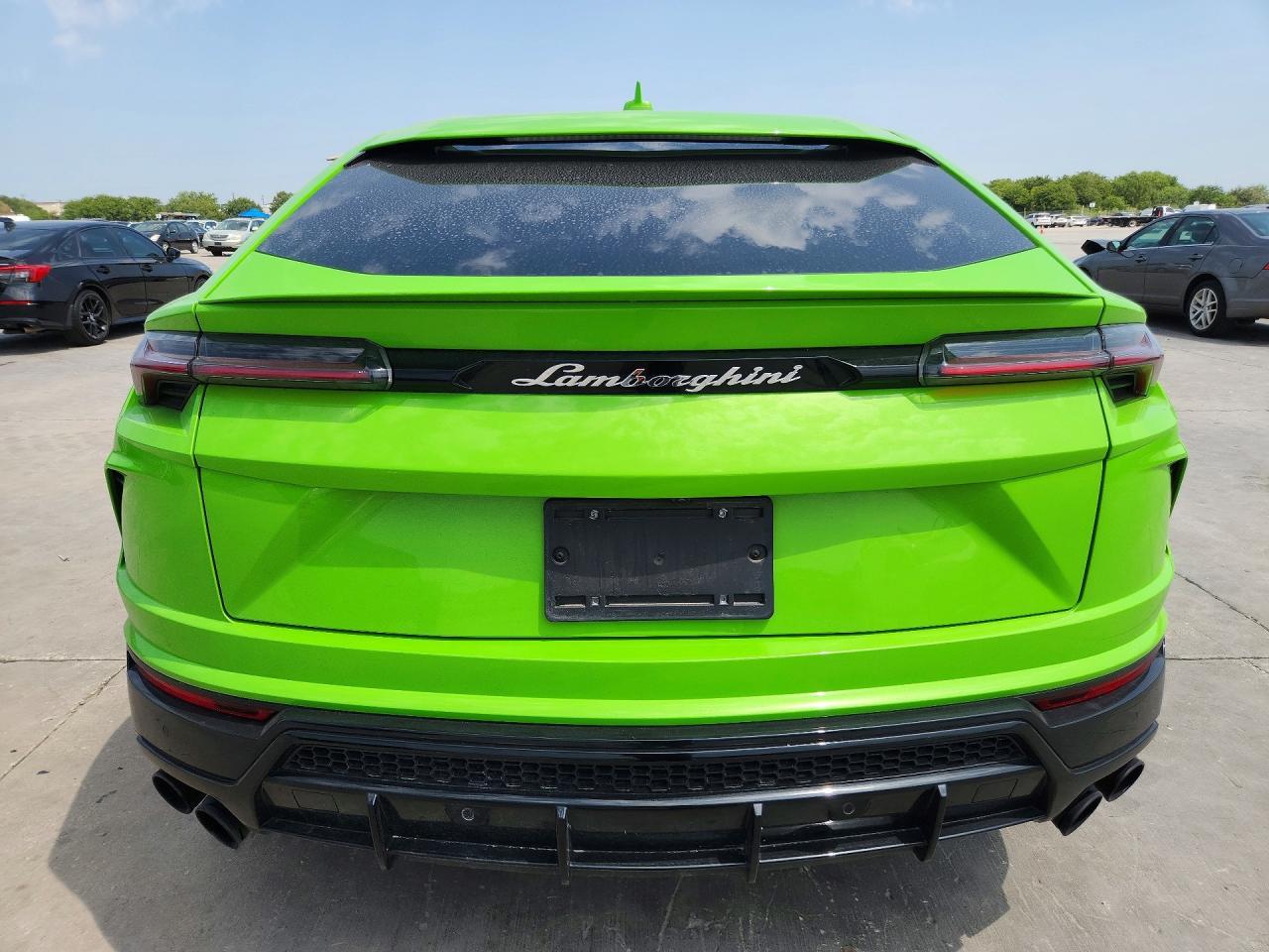 2022 Lamborghini Urus - zdjęcie 6