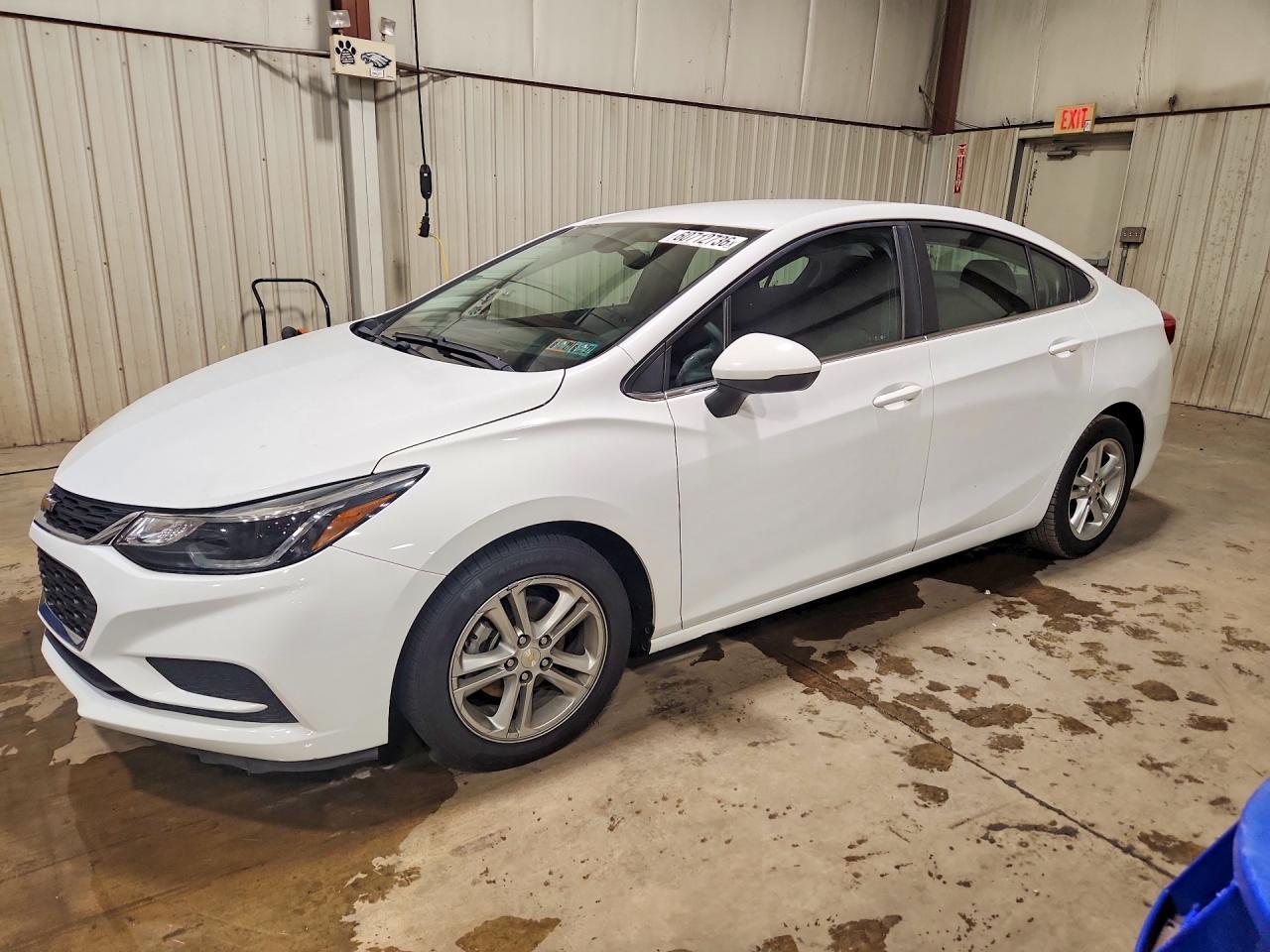 2018 Chevrolet Cruze Lt - zdjęcie główne