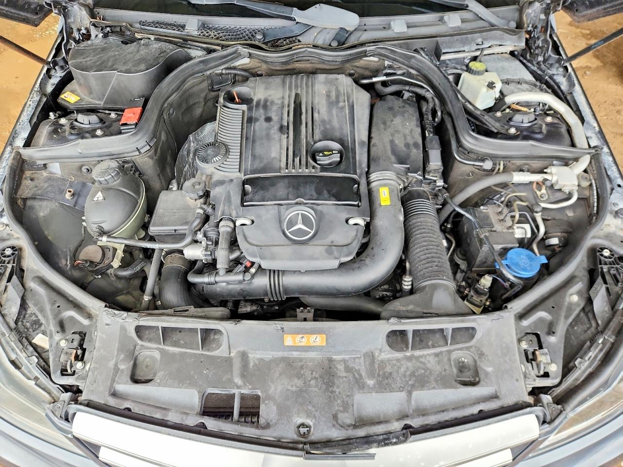 2013 Mercedes-Benz C 250 - zdjęcie 11