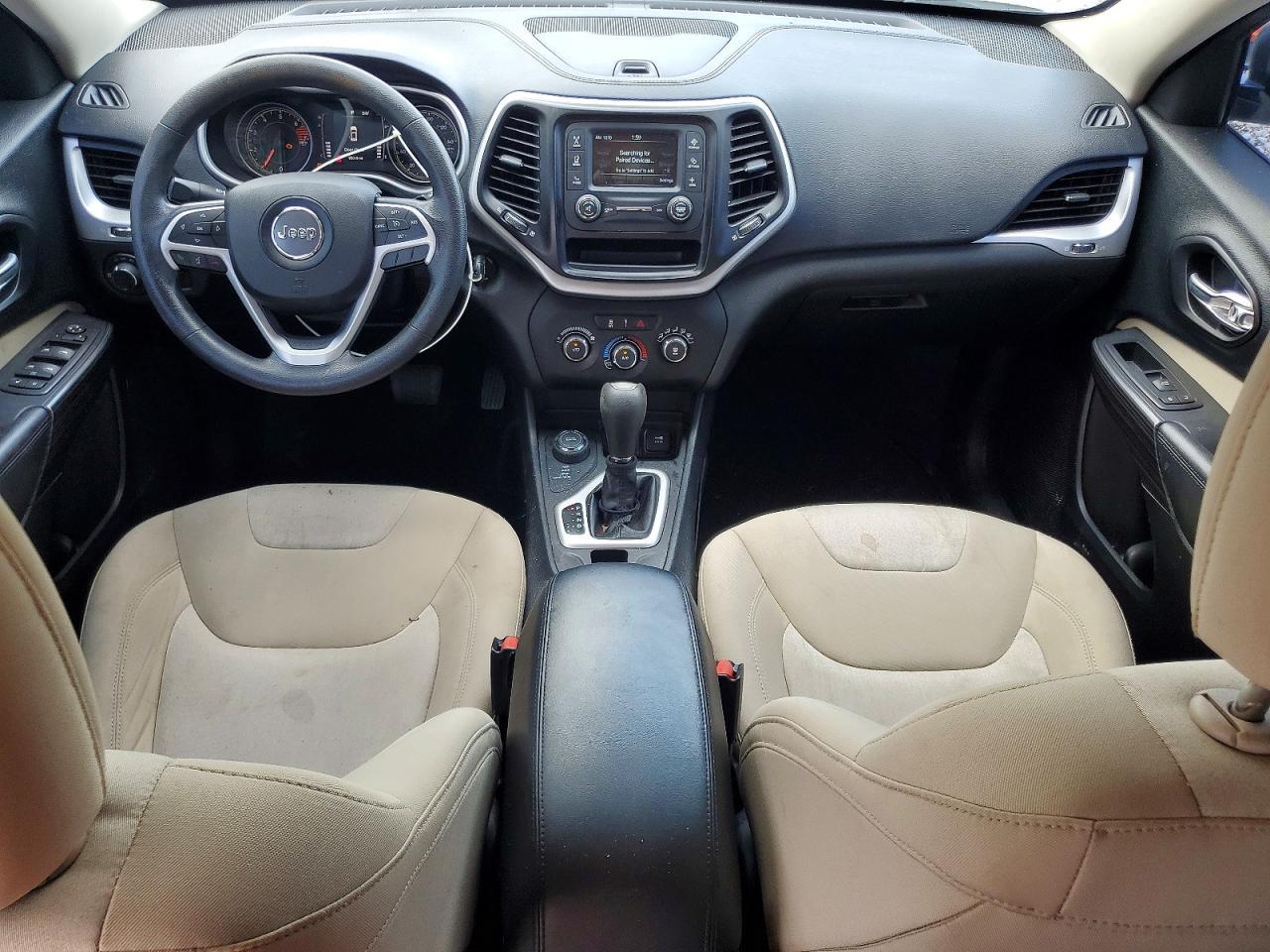 2016 Jeep Cherokee Sport - zdjęcie 8