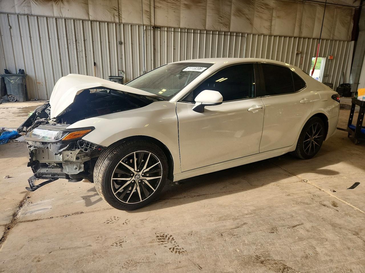 2021 Toyota Camry Se - zdjęcie główne