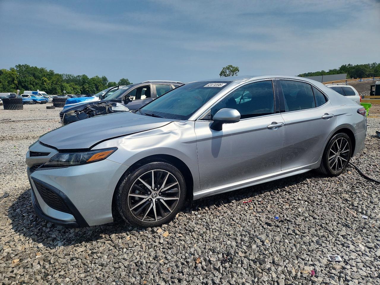 2021 Toyota Camry Se - zdjęcie główne