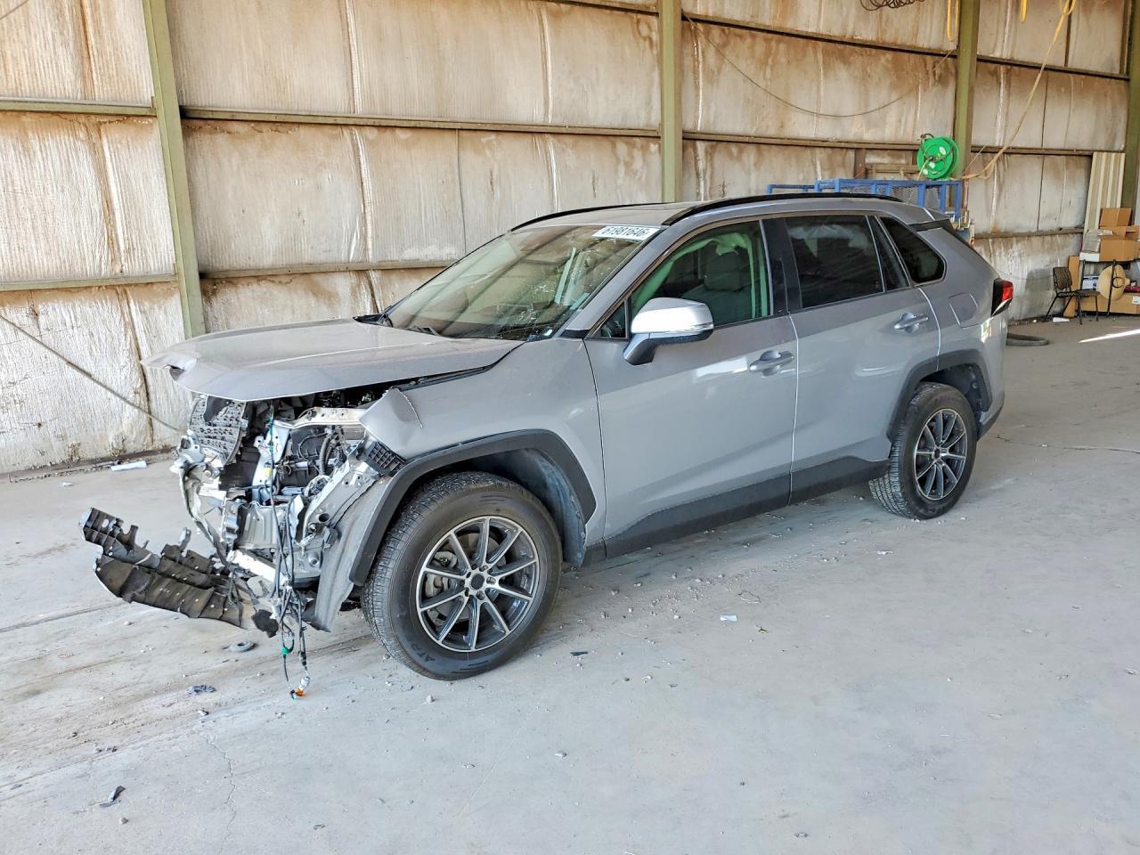2020 Toyota Rav4 Xle - zdjęcie główne