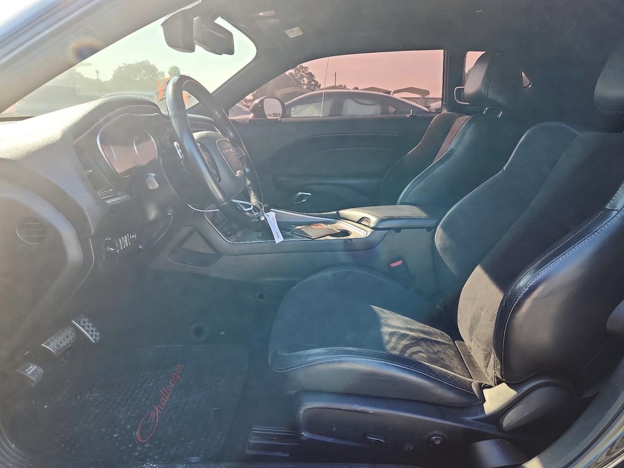 2019 Dodge Challenger R/T - zdjęcie 7