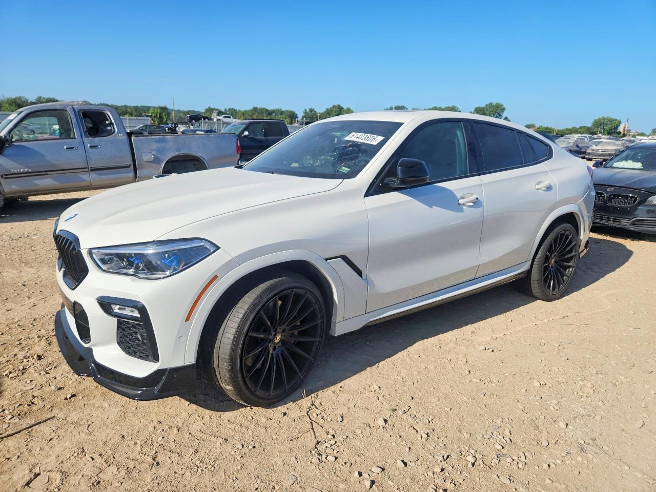 2021 BMW X6 M50I - zdjęcie główne