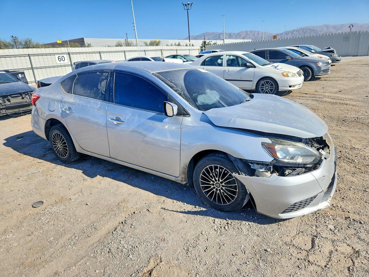 2018 Nissan Sentra S - zdjęcie 4