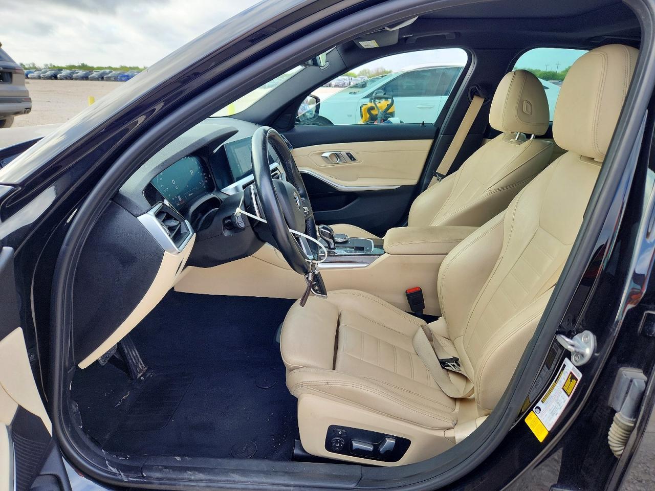 2020 BMW 330I - zdjęcie 7