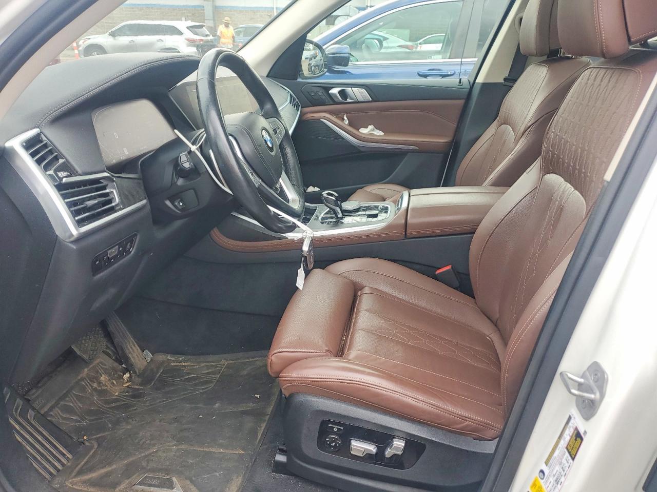2022 BMW X7 xDrive40I - zdjęcie 7