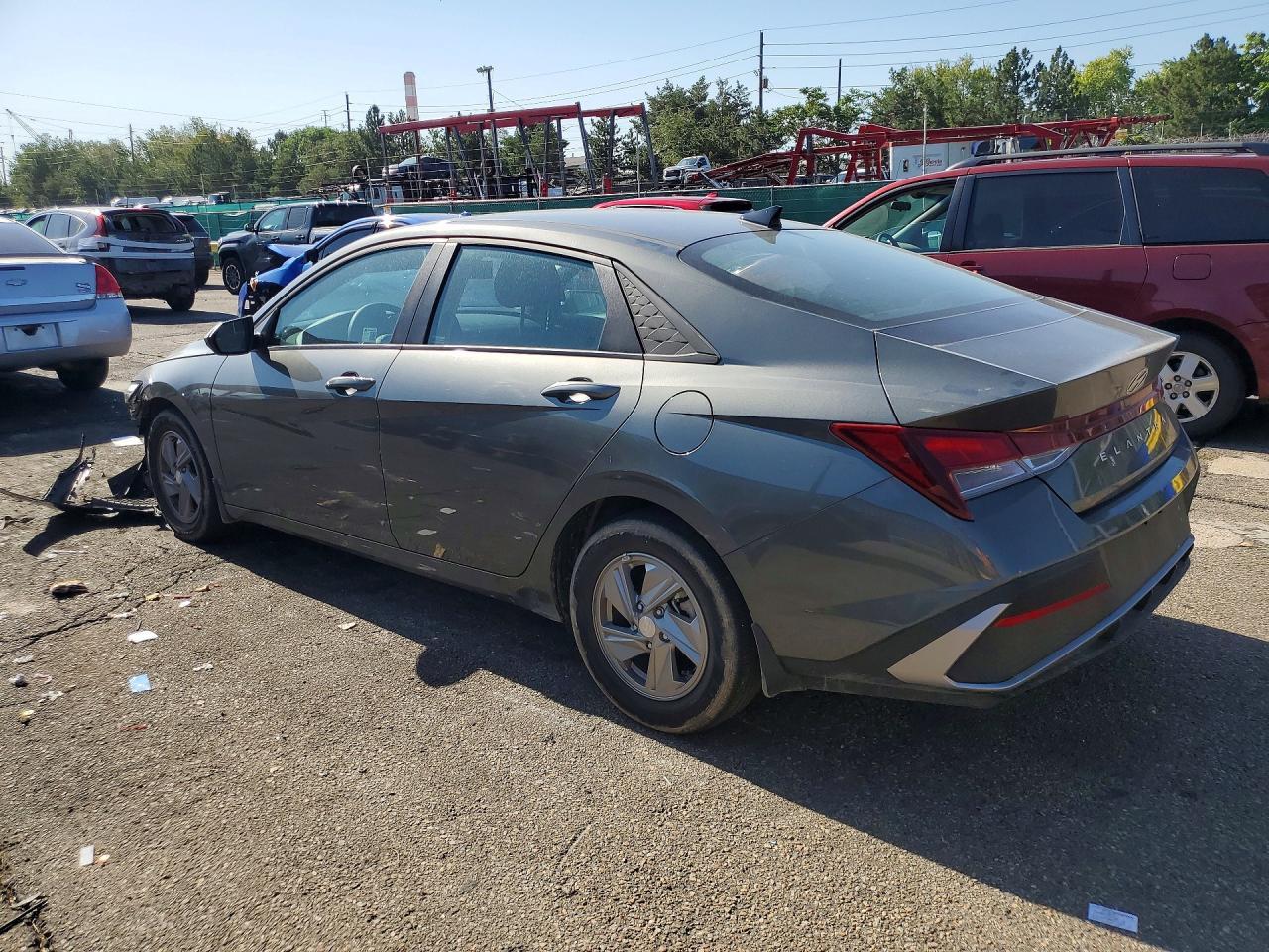 2025 Hyundai Elantra Se - zdjęcie 2