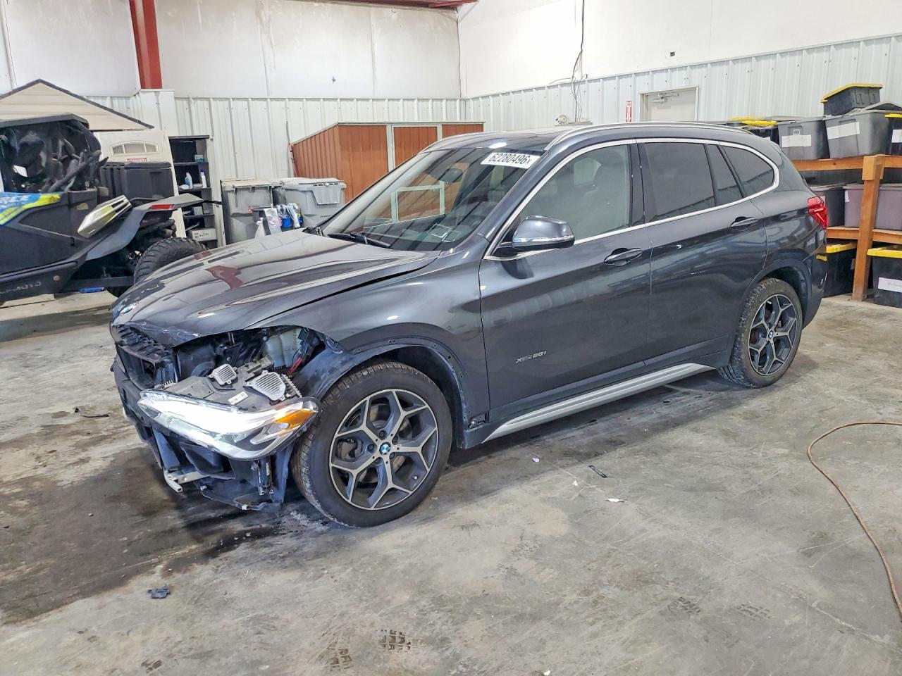 2016 BMW X1 xDrive28I - zdjęcie główne
