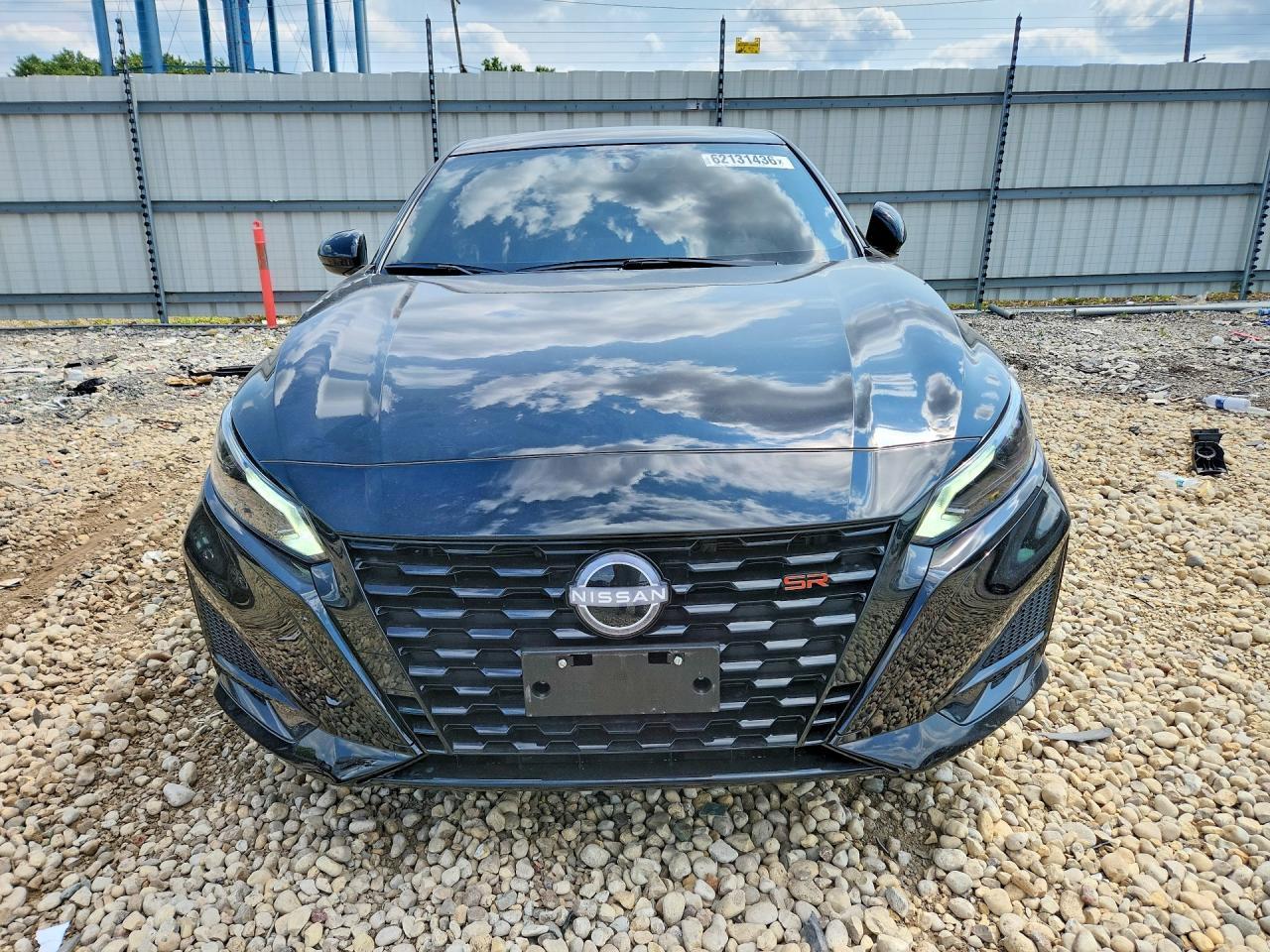2026 Nissan Altima Sr - zdjęcie 5