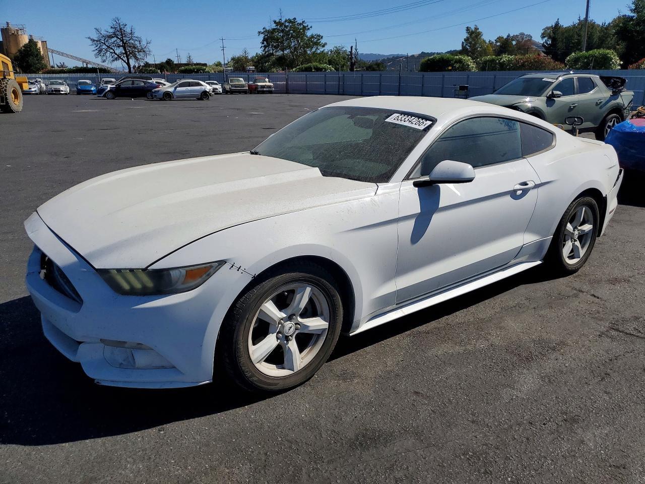 2015 Ford Mustang - zdjęcie główne