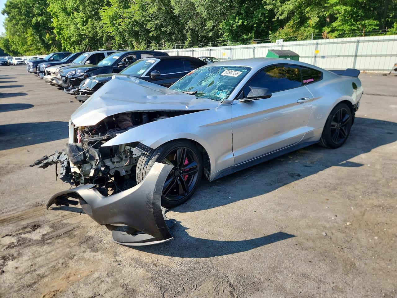 2016 Ford Mustang - zdjęcie główne