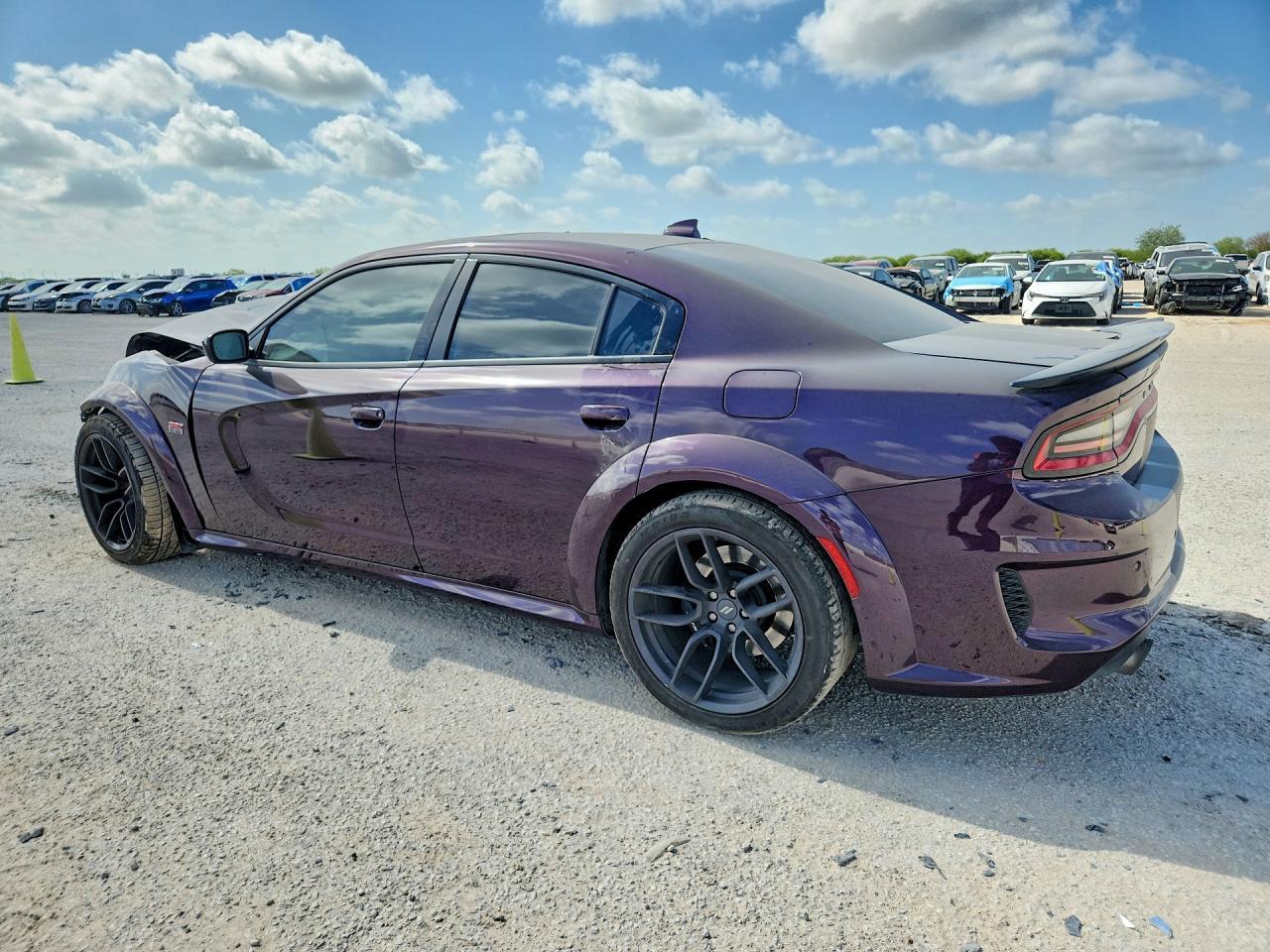 2021 Dodge Charger Scat Pack - zdjęcie 2