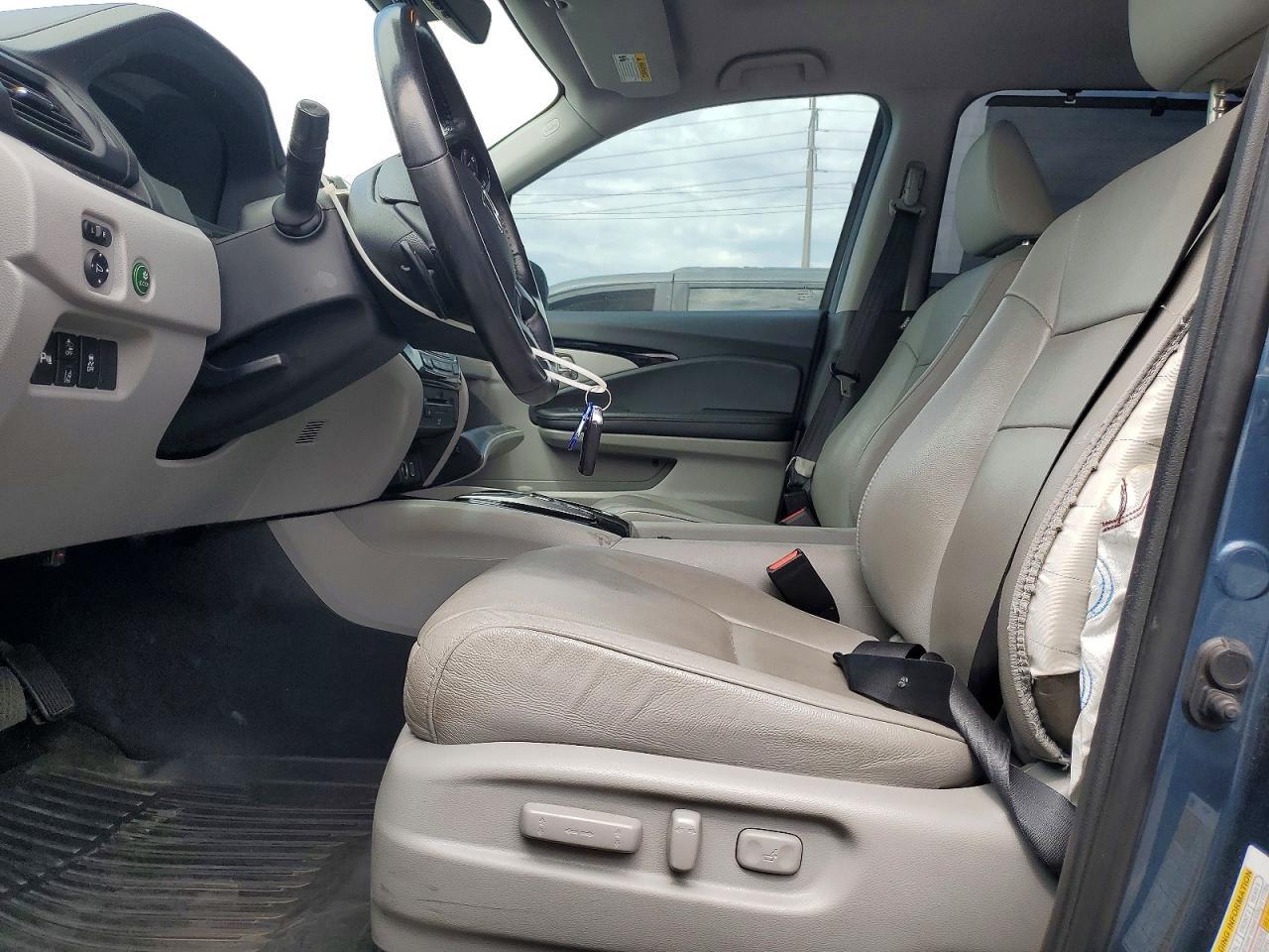 2022 Honda Pilot Touring - zdjęcie 7