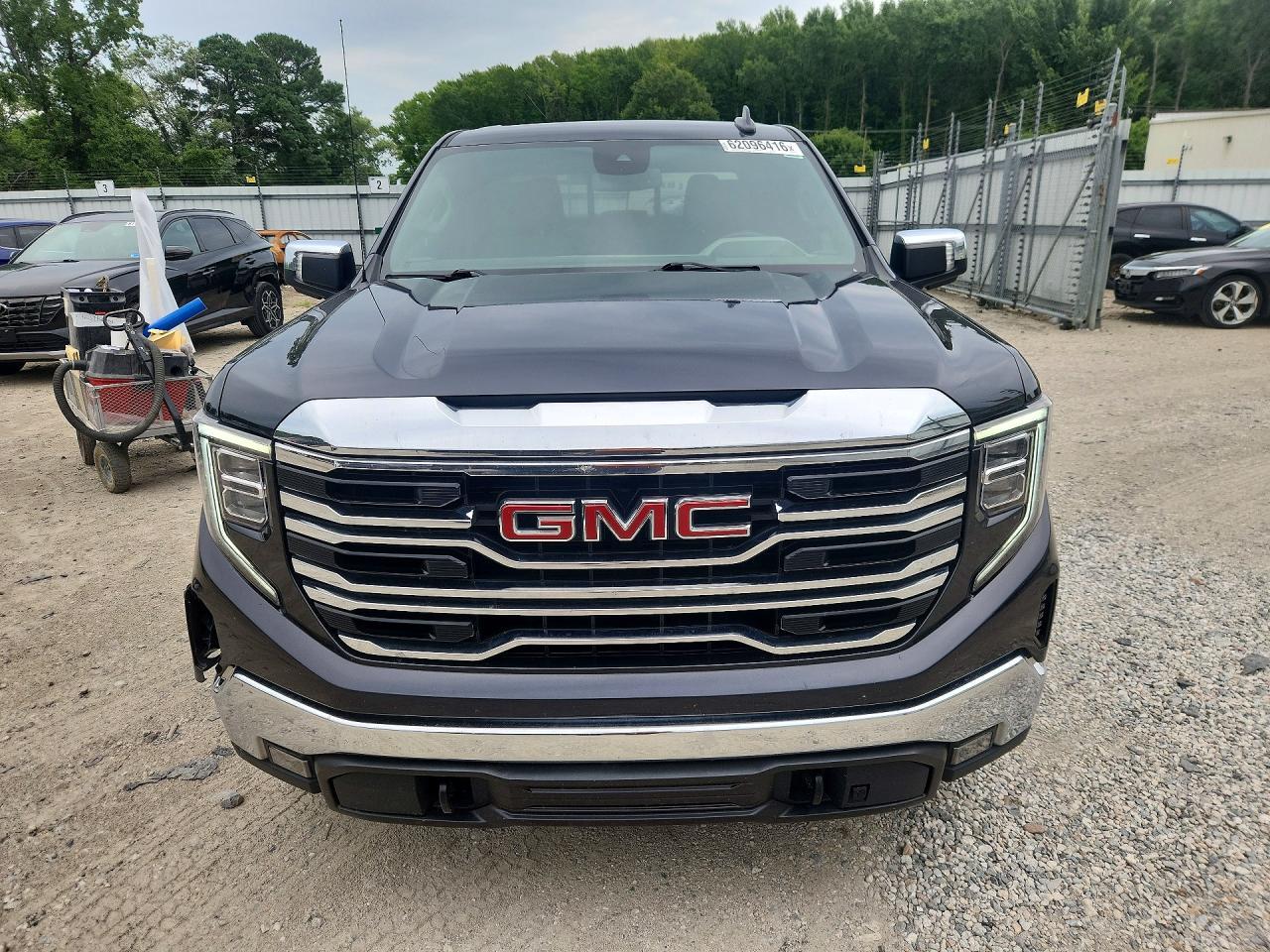 2023 GMC Sierra K1500 Slt - zdjęcie 5