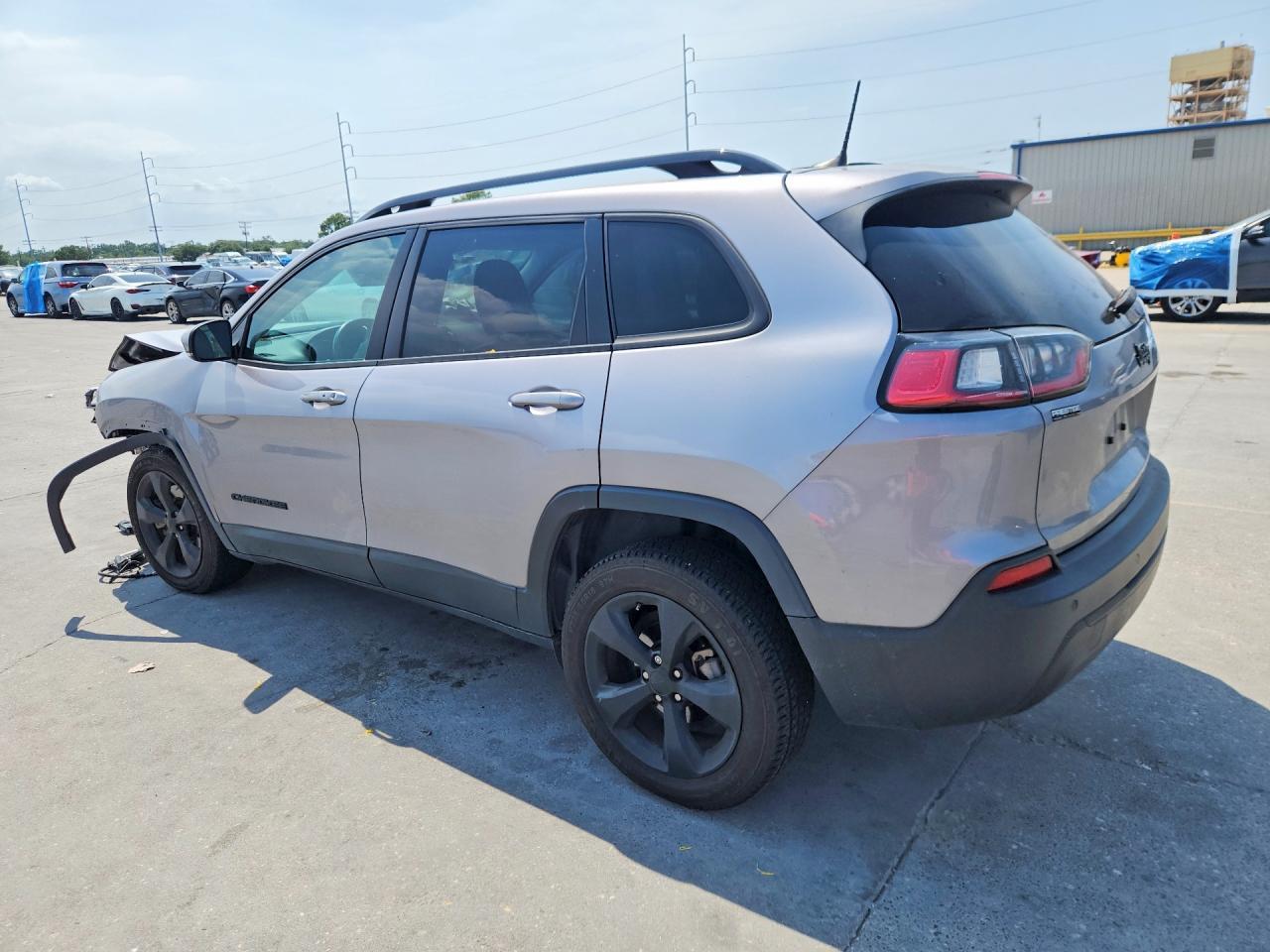 2019 Jeep Cherokee Latitude Plus - zdjęcie 2