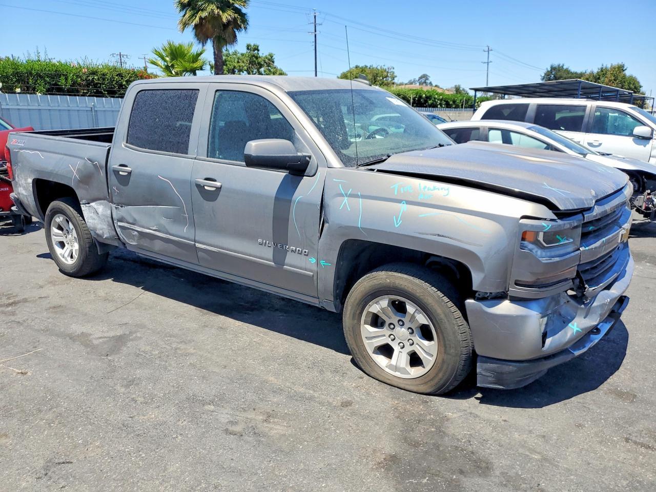 2017 Chevrolet Silverado K1500 Lt - zdjęcie 4