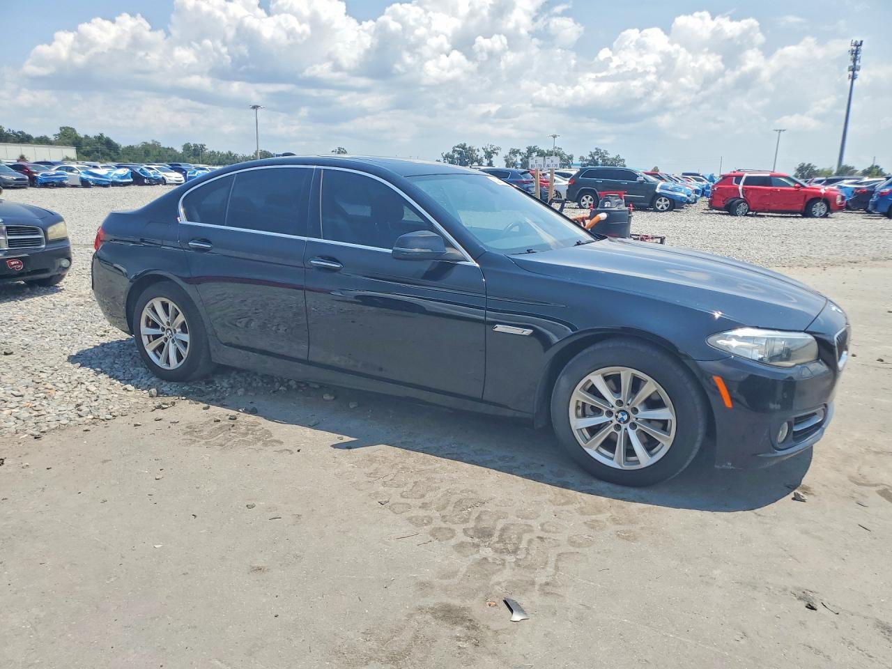 2015 BMW Seria 5 528i - zdjęcie 4