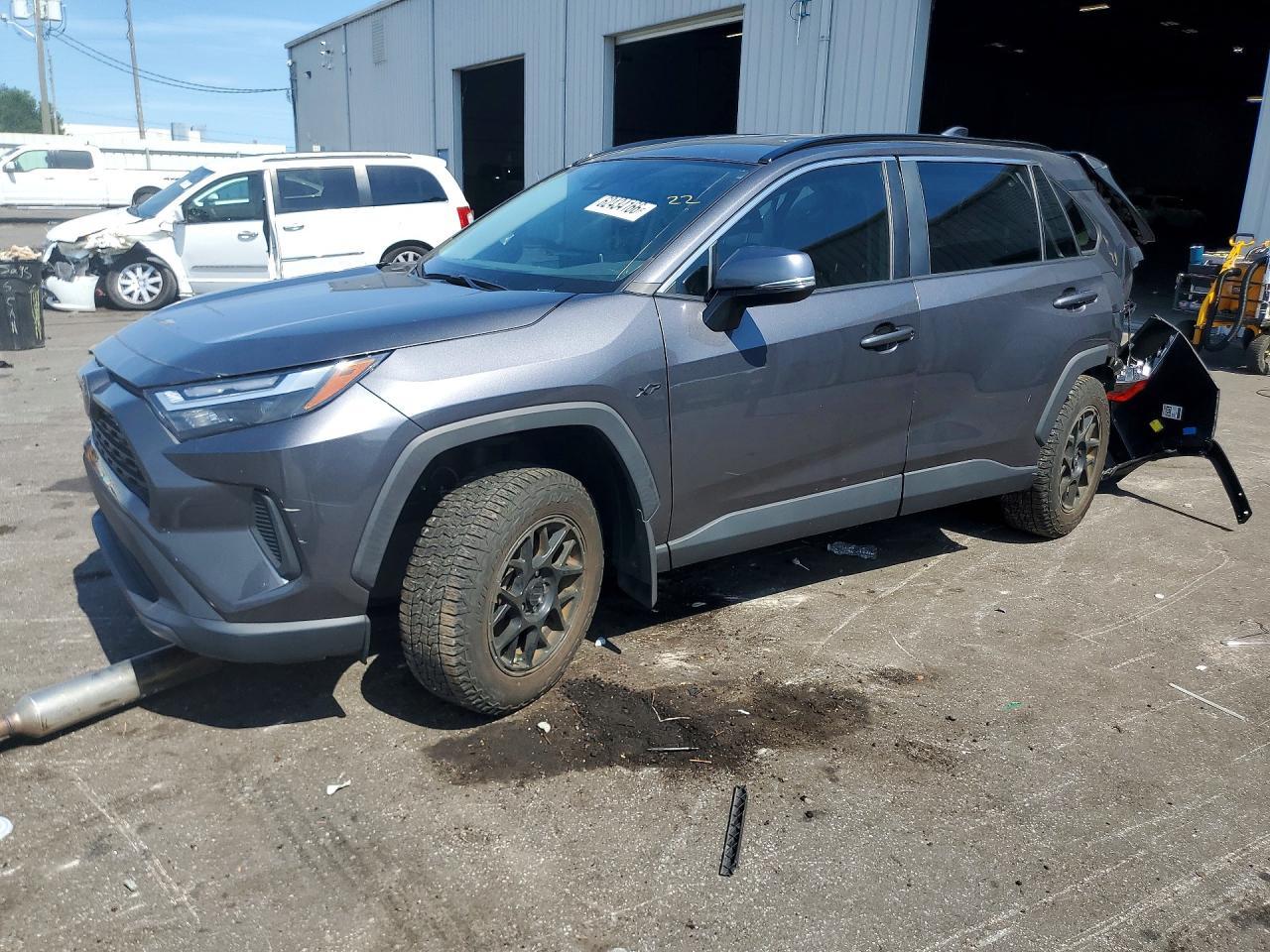2024 Toyota Rav4 Xle - zdjęcie główne