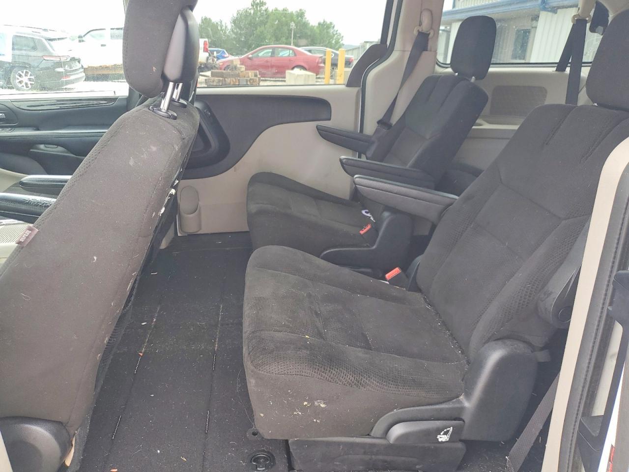 2016 Dodge Grand Caravan Sxt - zdjęcie 11
