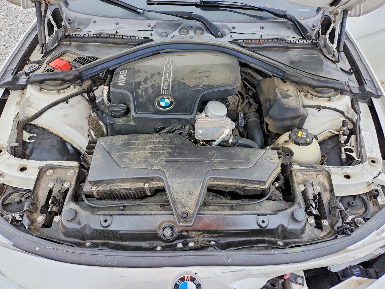 2016 BMW 320 I - zdjęcie 11