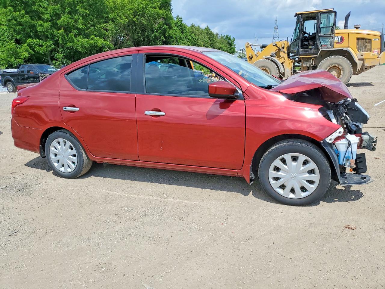 2019 Nissan Versa Sv - zdjęcie 4