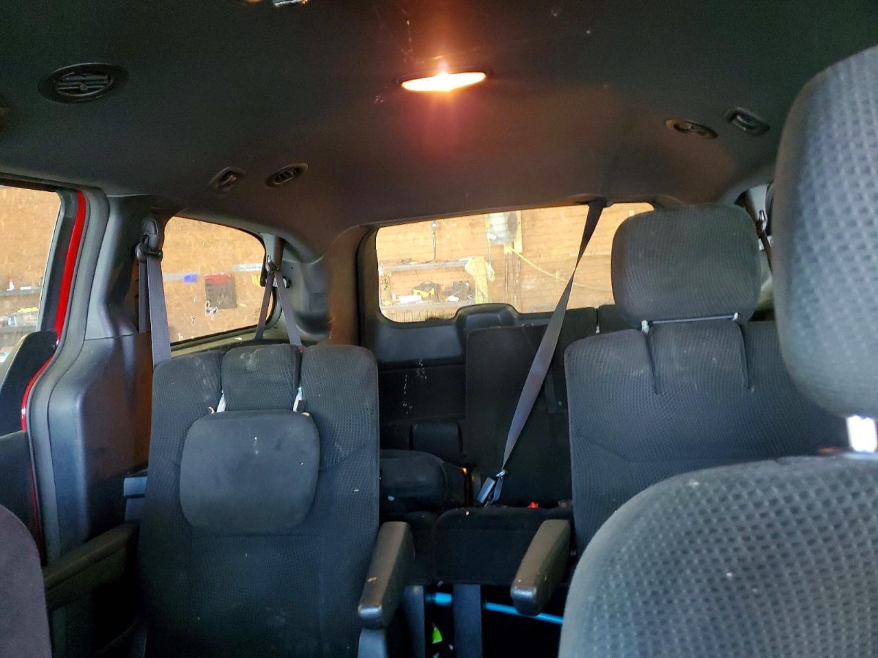 2016 Dodge Grand Caravan - zdjęcie 10