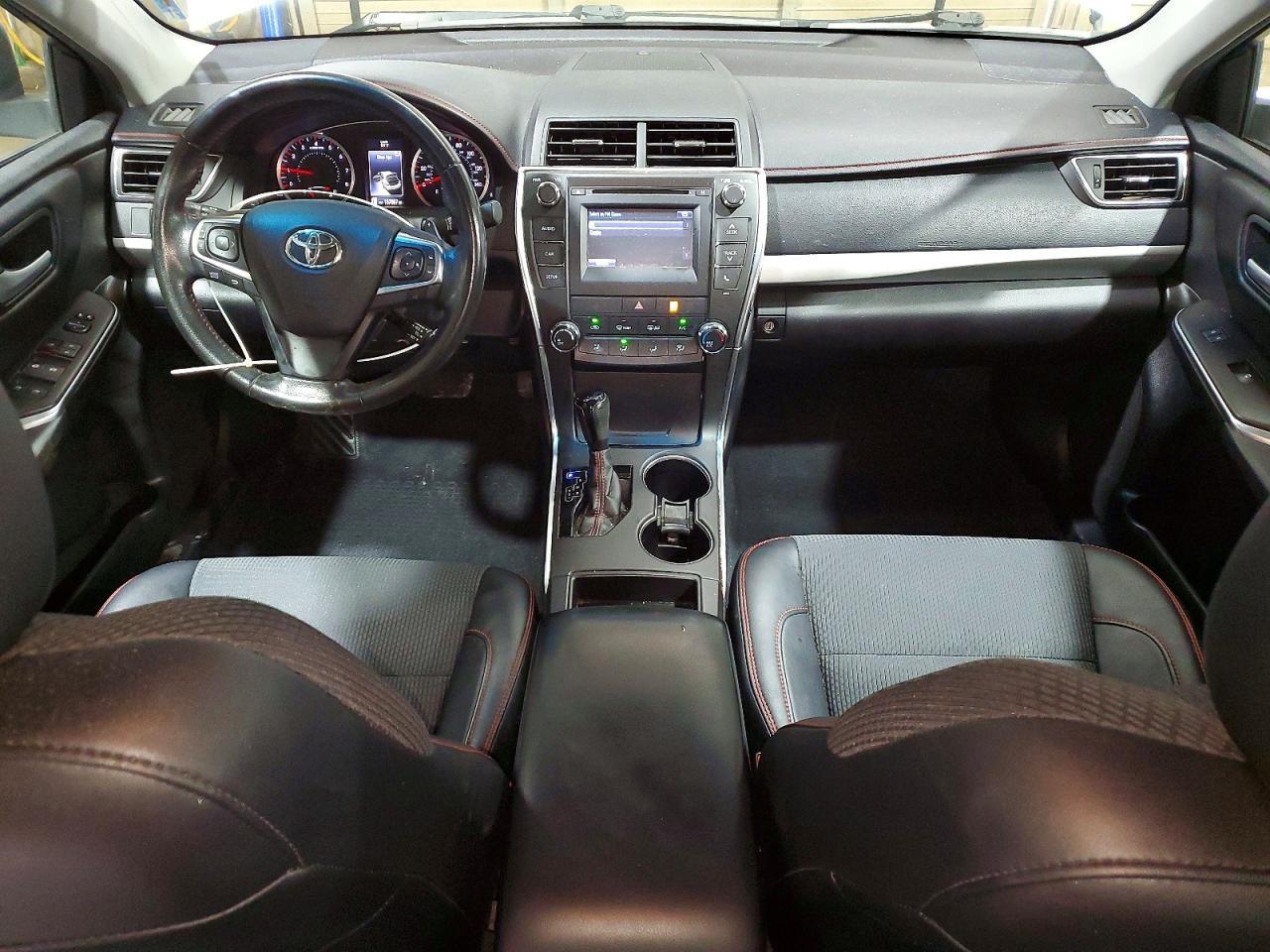 2017 Toyota Camry Se - zdjęcie 8