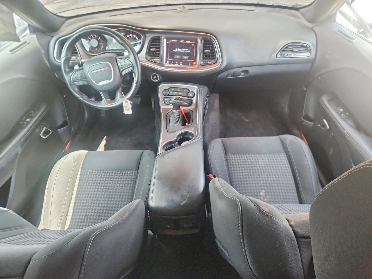 2018 Dodge Challenger R/T - zdjęcie 8