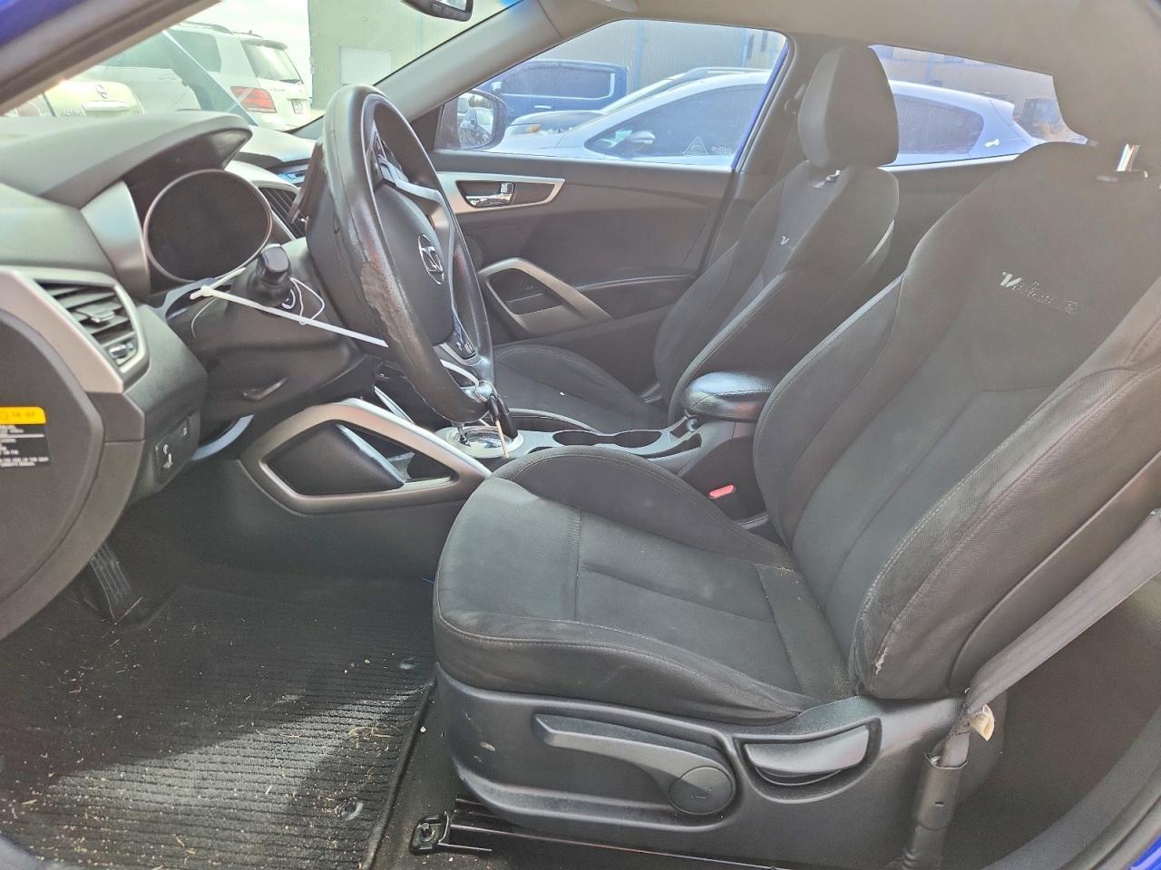 2013 Hyundai Veloster Base - zdjęcie 7