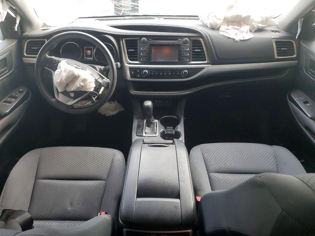 2019 Toyota Highlander Le - zdjęcie 8