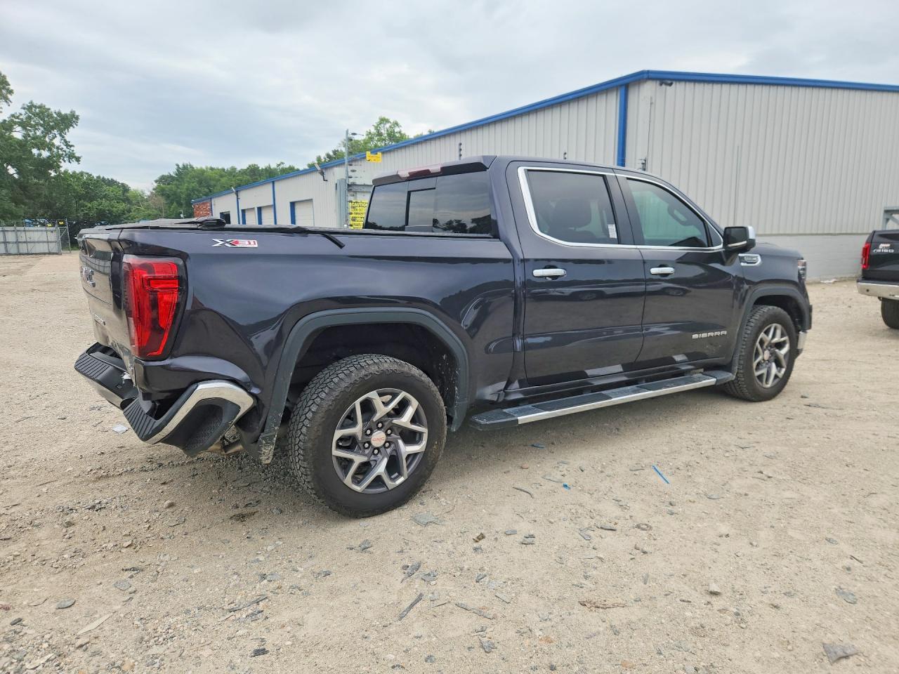 2023 GMC Sierra K1500 Slt - zdjęcie 3