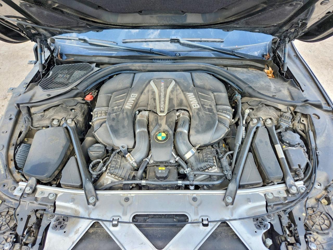 2018 BMW 750 I - zdjęcie 11