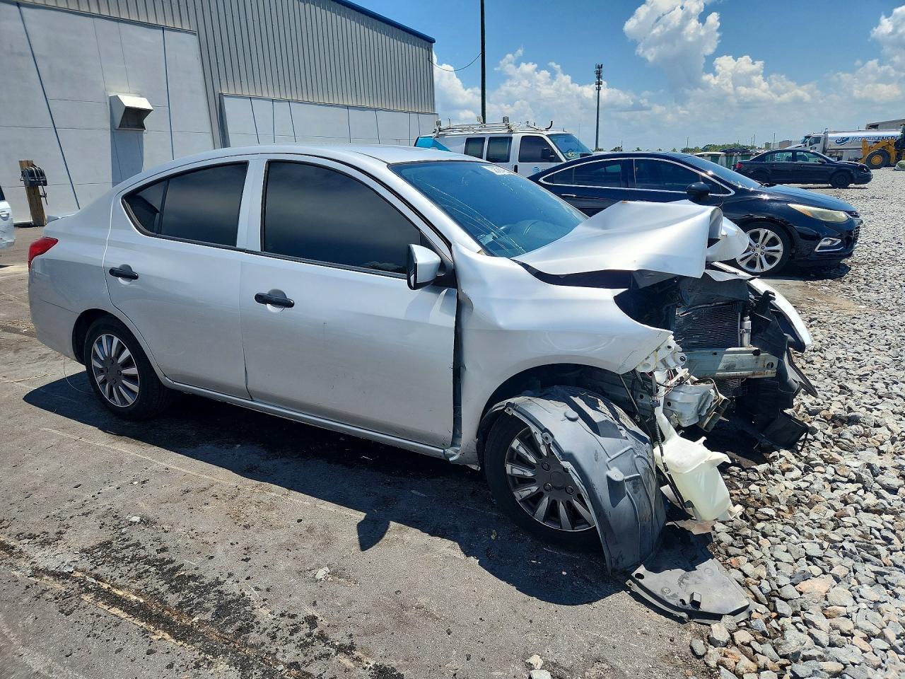 2016 Nissan Versa 1.6 S Plus - zdjęcie 4
