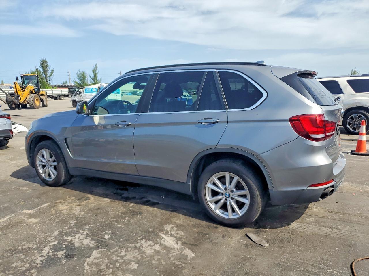 2014 BMW X5 xDrive35I - zdjęcie 2