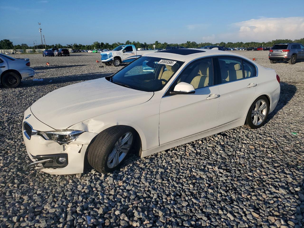 2018 BMW 330 I - zdjęcie główne