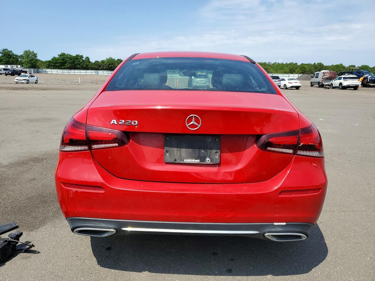 2019 Mercedes-Benz A 220 - zdjęcie 6
