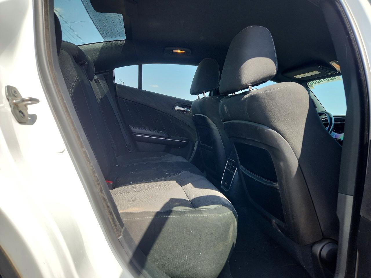 2015 Dodge Charger Sxt - zdjęcie 10