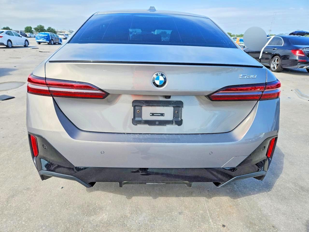 2024 BMW 530 I - zdjęcie 6