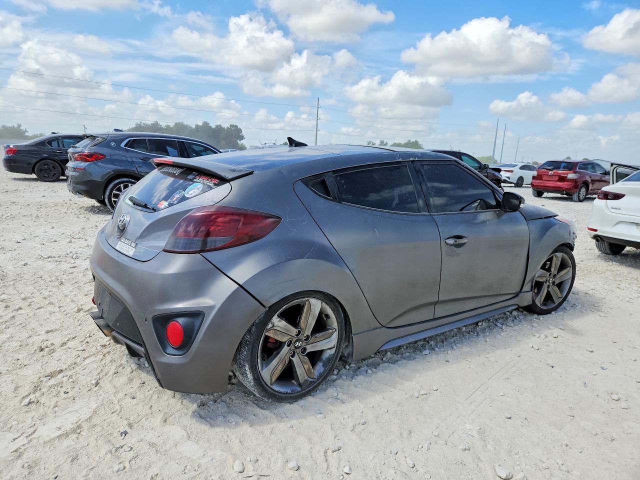 2014 Hyundai Veloster Turbo - zdjęcie 3