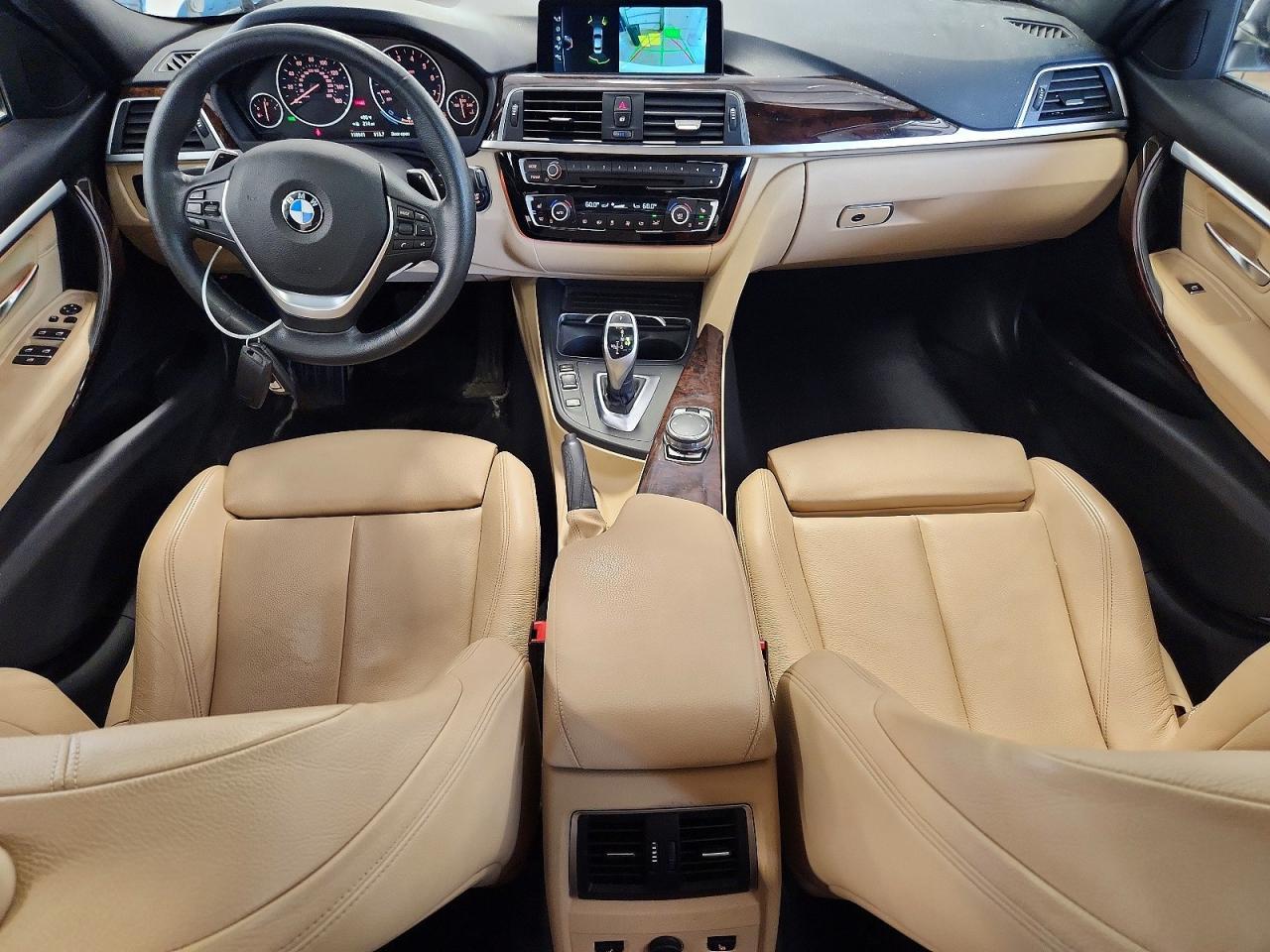2017 BMW Seria 3 330i - zdjęcie 8