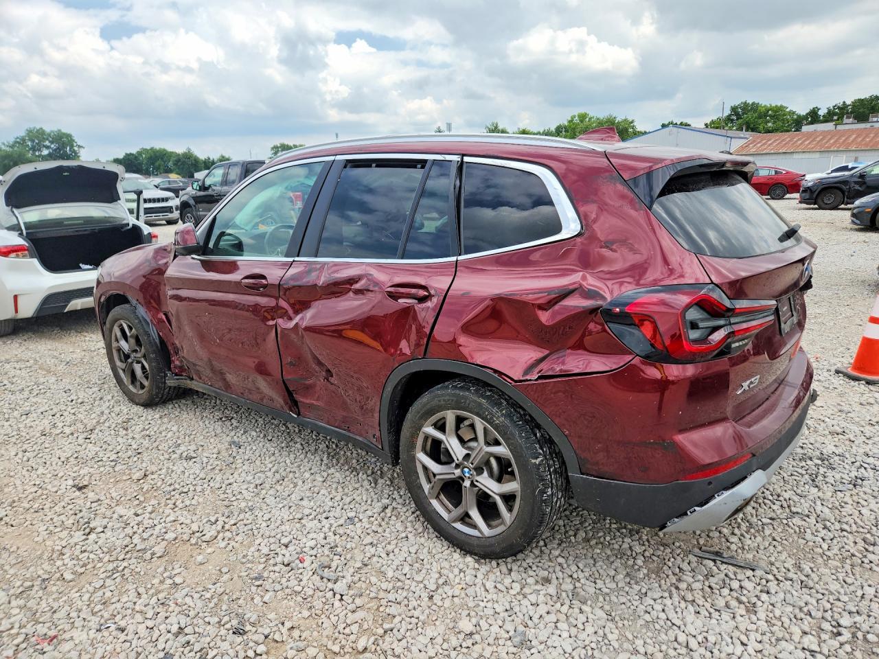 2022 BMW X3 xDrive30I - zdjęcie 2