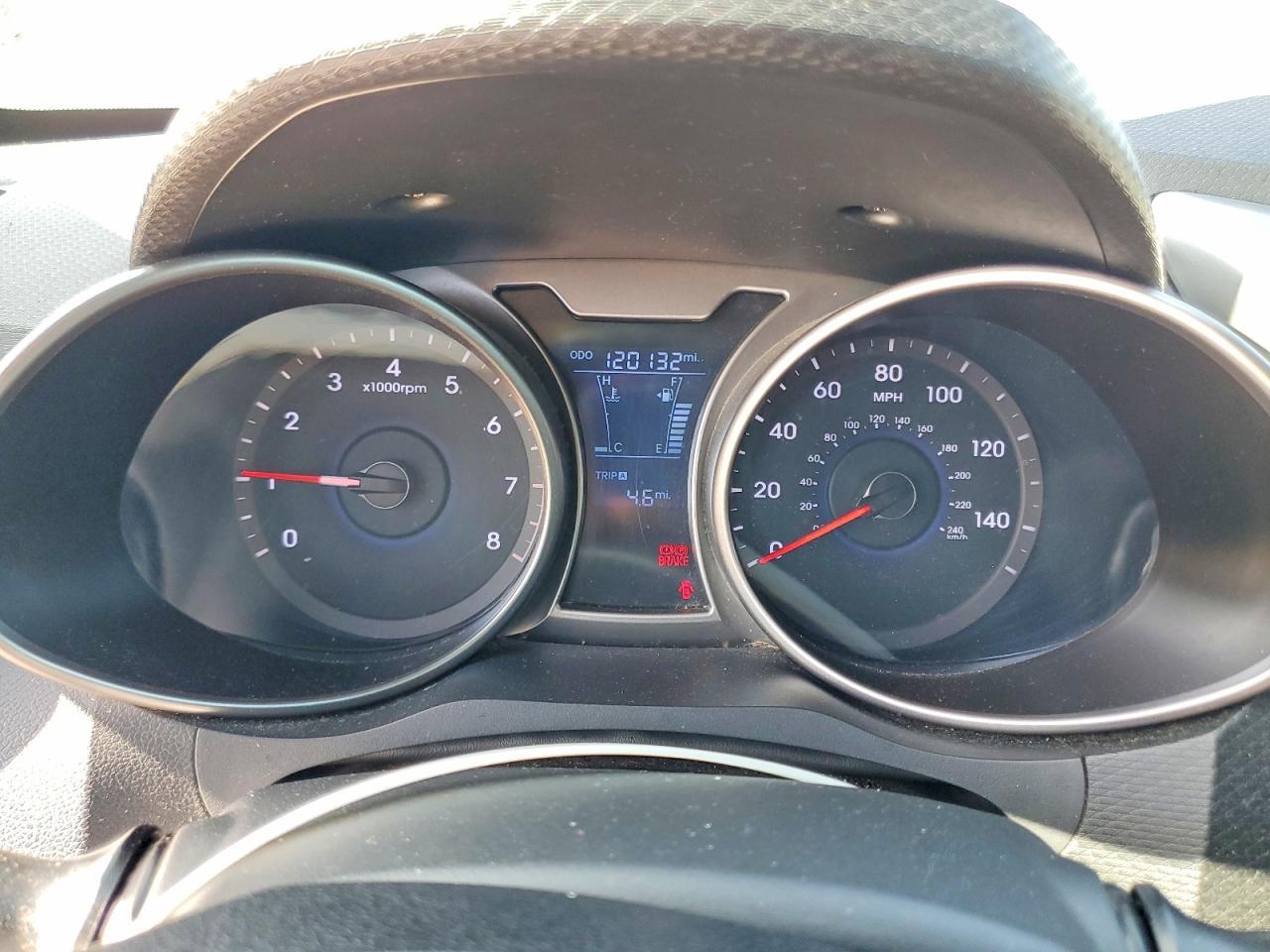 2016 Hyundai Veloster Base - zdjęcie 9