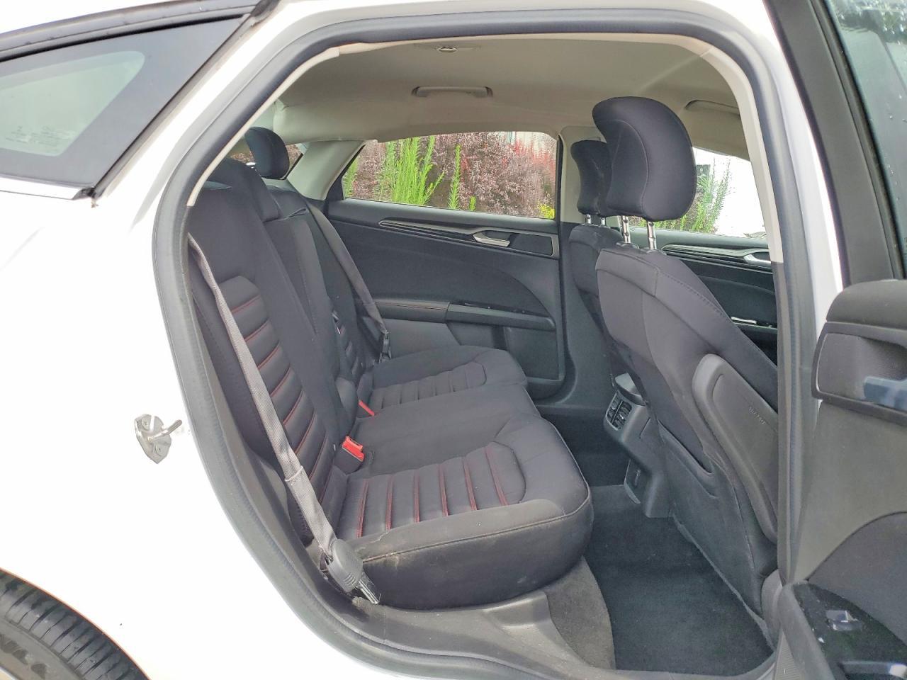 2015 Ford Fusion Se - zdjęcie 10